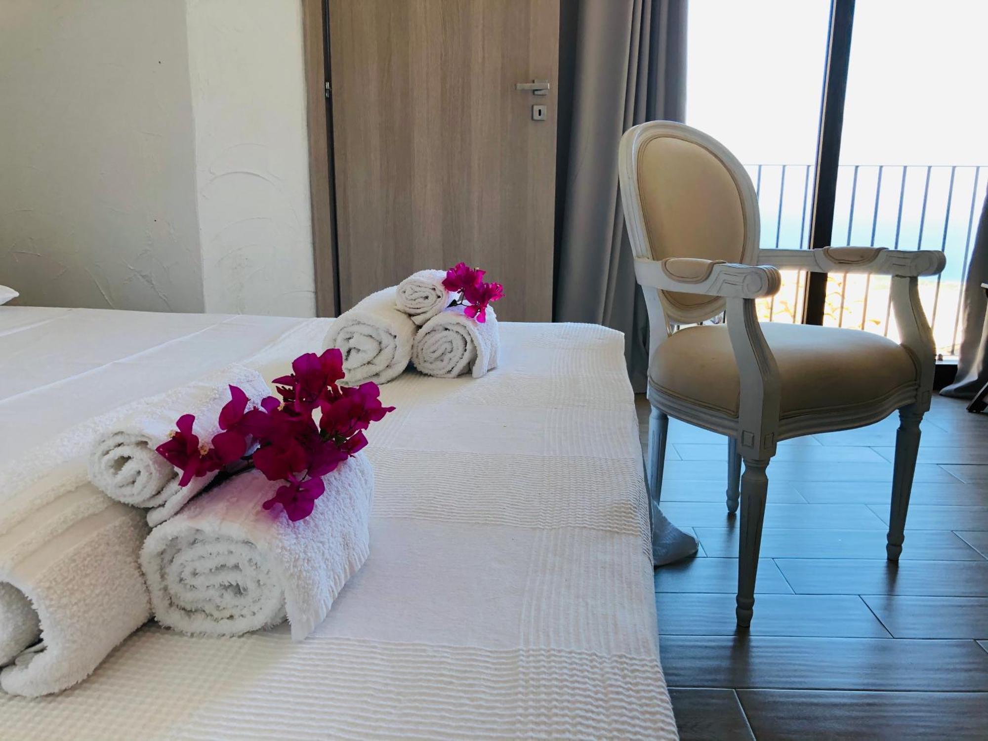 Perla Del Borgo Bed And Breakfast Santa Caterina dello Ionio Dış mekan fotoğraf