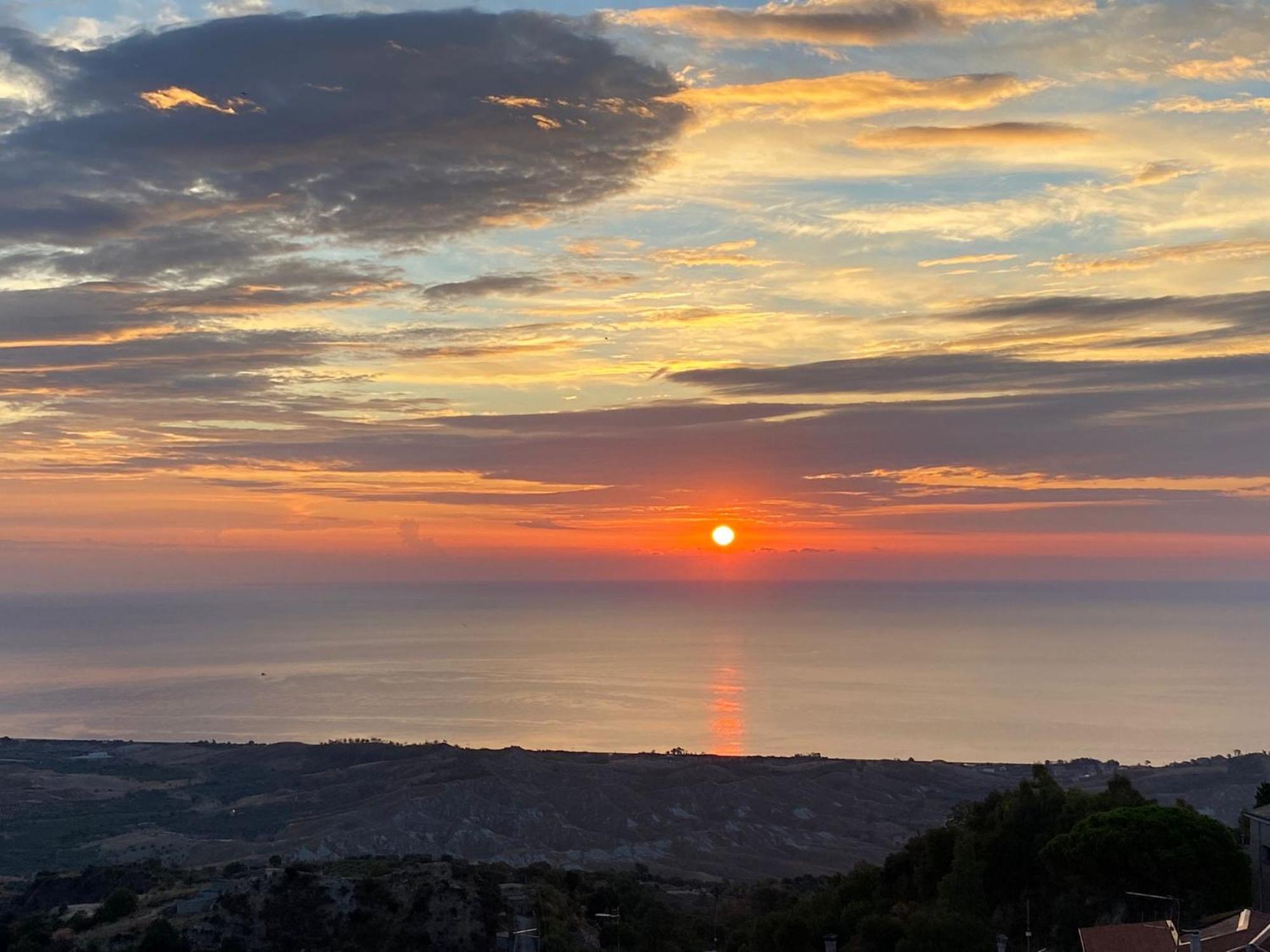 Perla Del Borgo Bed And Breakfast Santa Caterina dello Ionio Dış mekan fotoğraf