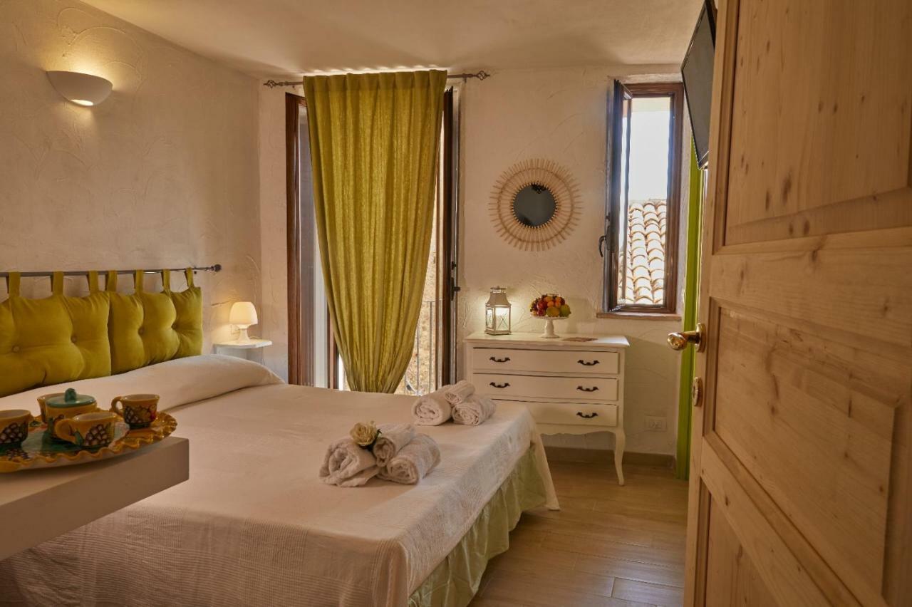 Perla Del Borgo Bed And Breakfast Santa Caterina dello Ionio Dış mekan fotoğraf